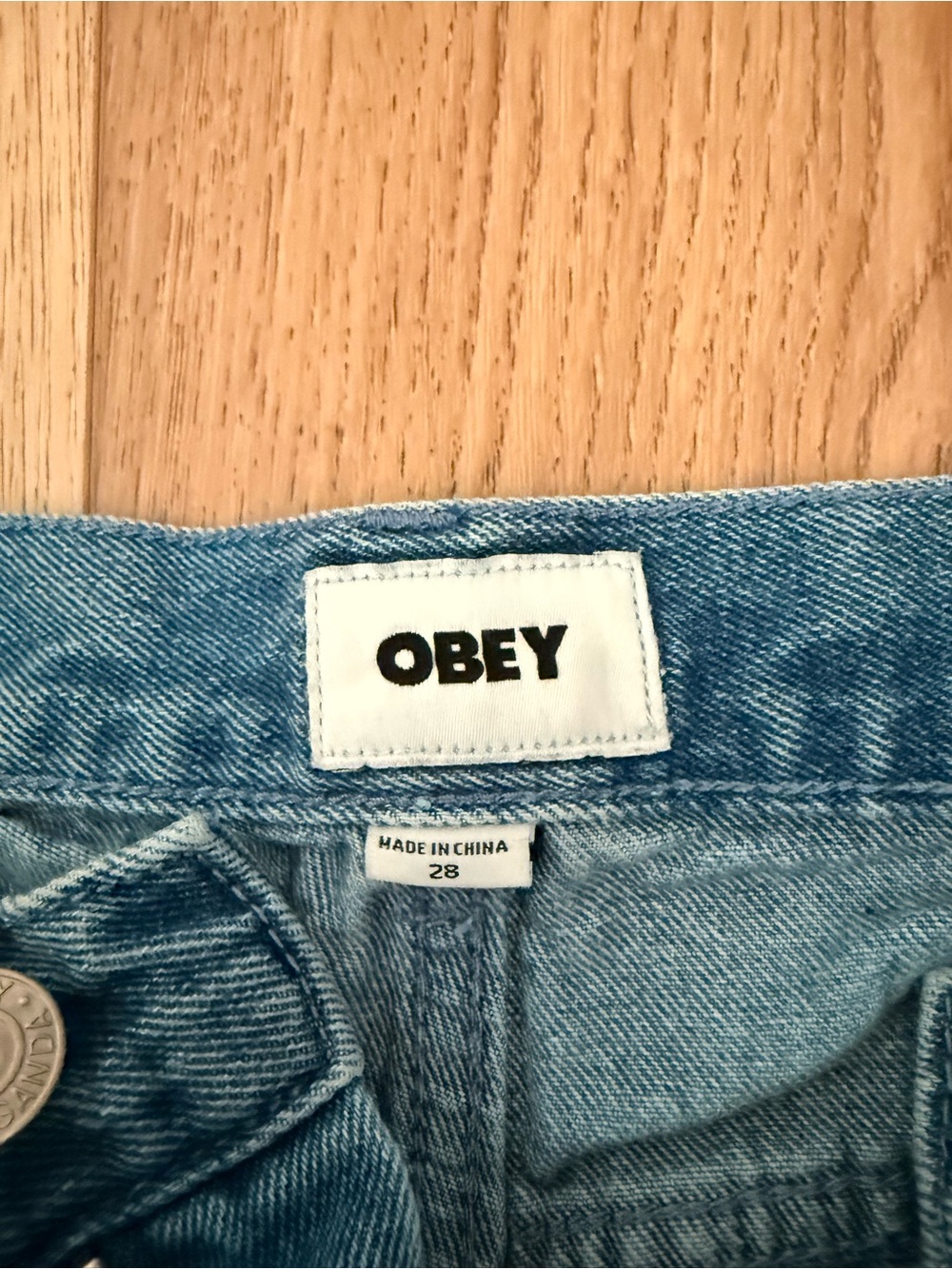 Obey baggy jean shorts - Picture 3 of 3